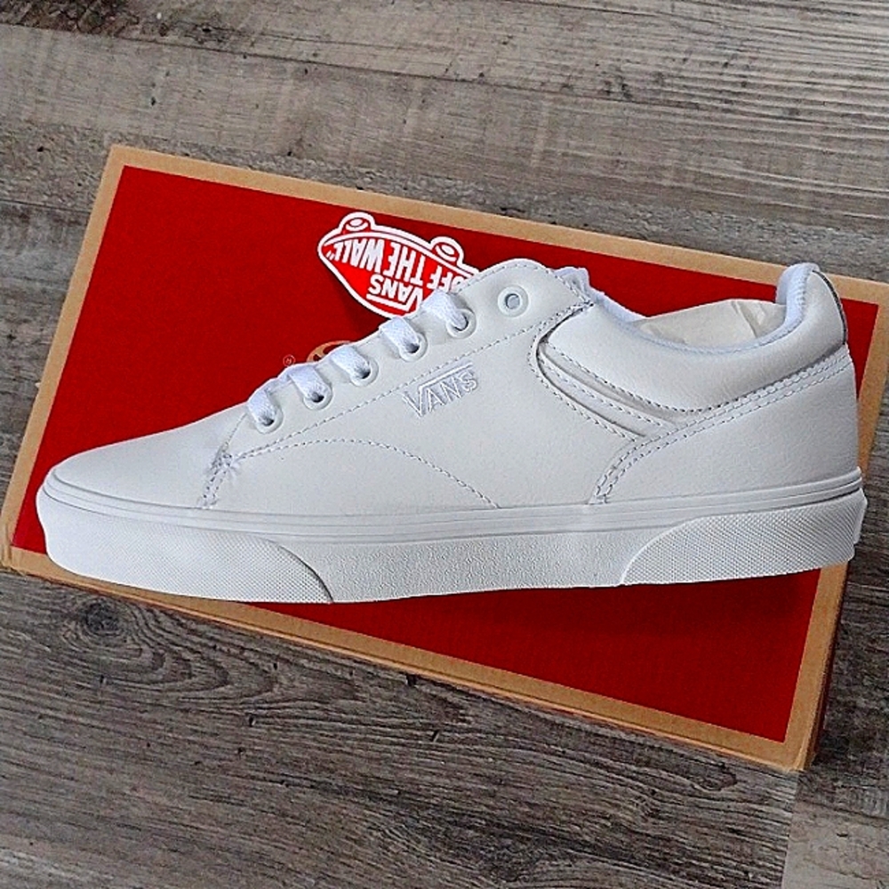 VANS sedan white/white Shoes Men's Size 10 NIB